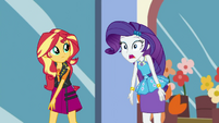 Rarity walking with Sunset Shimmer EGDS9