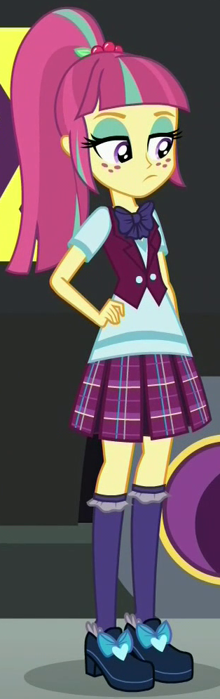 Lista De Personajes De Equestria Girls My Little Pony La Magia De La Amistad Wiki Fandom Oiiii gente meu nome é larissa e eu sou a dona da página, pra quem ñ sabe a minha personagem favorita de mlp é fluttershy eu tb gosto da rainbow dash minha ass. lista de personajes de equestria girls