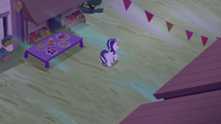 Starlight Glimmer looking for Princess Luna S6E25