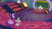 Twilight and Spike observe Celestia's workshop S8E7