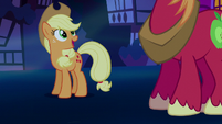 Applejack sees Big McIntosh S5E13