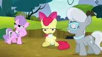 "Heeere, friendfriendfriendfriendfrieeend!"