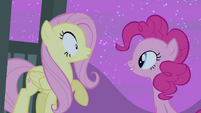 Fluttershy sees Pinkie S4E14