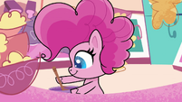 Pinkie continues to stir cake batter PLS1E1a