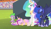 Princess Cadance bowing to Spike S4E24