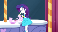 Rarity pouring a cup of tea SS1