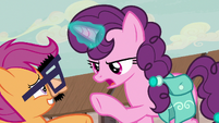 Sugar Belle suspicious of Shimmering Spectacles S7E8