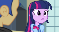 Twilight looks over at the Dazzlings EG2