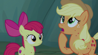 Applejack "never seen 'em this far east" S7E16