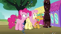 Fluttershy and Pinkie surprised; Snails looks stoic S6E18