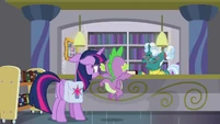 Librarian Pony "no problem at all" S9E5.png (888 KB) Librarian Pony "no problem at all" S9E5