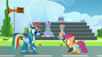 Scootaloo brings Rainbow Dash a microphone S7E7