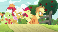 Apple Bloom jumping and cheering S9E10