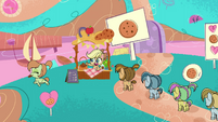 Applejack's cookie-selling stand PLS1E7b.png (1.01 MB)
