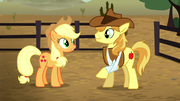 Applejack talks to Braeburn S5E6