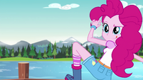 Pinkie Pie about to throw the box of nails EG4