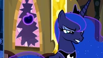 Tantabus eclipsing the sun S5E13.png (962 KB) Tantabus eclipsing the sun S5E13