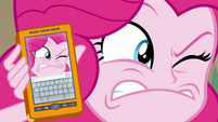 Pinkie imitating photo's ridiculous face EGFF