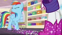 Rainbow Dash disgusted by glitter S8E17
