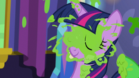 Twilight gets splattered with more mashed peas S7E3