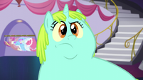 Incidental Pony confused S5E14