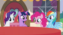 Main ponies watch the tablecloth change color S5E22