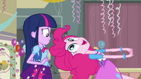 Pinkie Pie talking to Twilight EG