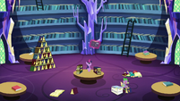 Twilight's castle library.