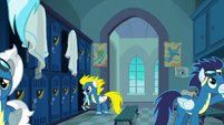 Wonderbolts in the locker room S6E7