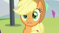 Applejack doesn't believe it.
