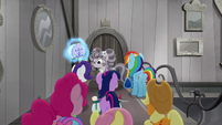 Petunia leads Mane Six to hotel room MLPRR