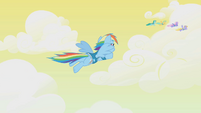 Rainbow Dash heading out to join other pegasi S1E11