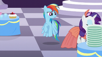 Rainbow sees Rarity walking away S5E15