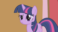 Twilight Sparkle "hmm" S1E04