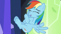 Rainbow Dash laughing close-up S5E22