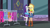 Rarity introducing Applejack EGDS33