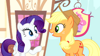 Rarity looking at Applejack S4E12