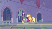 Twilight, Spike and AJ in the catacombs S9E4
