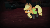 Applejack in flameproof boots S4E17