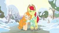 Bright Mac and Pear Butter walking in winter S7E13