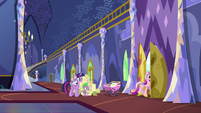 Cadance and Shining Armor leave Twilight's castle S7E3