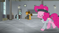 Pinkie Pie appears in coaching outfit S9E14