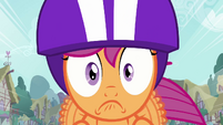 Scootaloo sees danger!