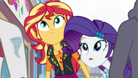 Sunset Shimmer and Rarity looking up EGDS9