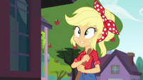 Applejack standing in front of the barn EGDS25