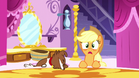 Applejack surprised with bags under her eyes S5E13