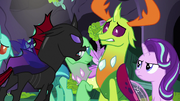 Pharynx snapping angrily at Thorax S7E17