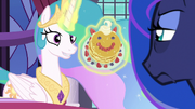 Princess Celestia offers pancakes to Luna S7E10