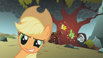 Applejack ready to give hell S01E07