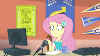 Fluttershy tapping the microphone CYOE2a